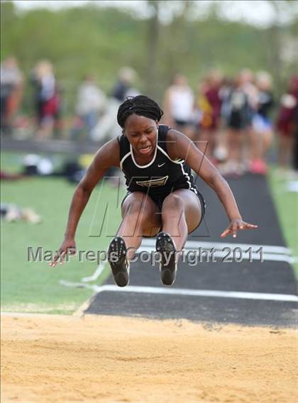 Thumbnail 3 in Woodgrove Wolverine Classic Invitational photogallery.