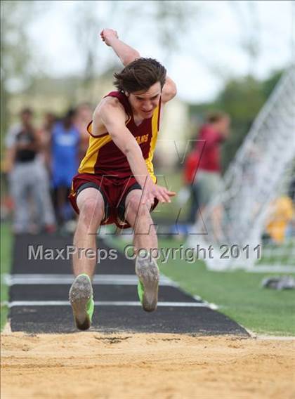 Thumbnail 3 in Woodgrove Wolverine Classic Invitational photogallery.