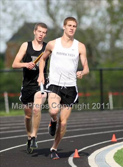 Thumbnail 3 in Woodgrove Wolverine Classic Invitational photogallery.