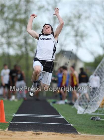 Thumbnail 2 in Woodgrove Wolverine Classic Invitational photogallery.