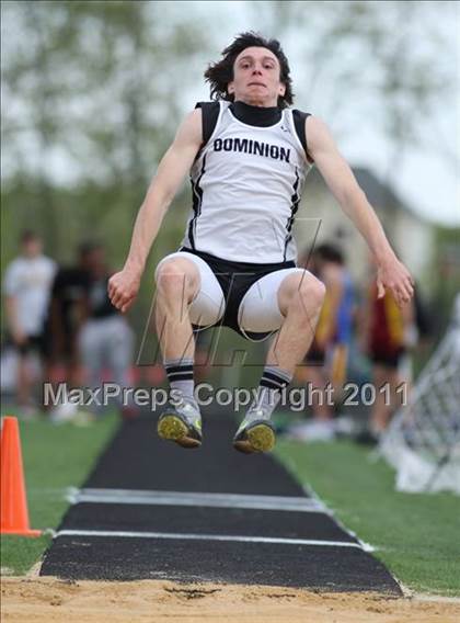Thumbnail 1 in Woodgrove Wolverine Classic Invitational photogallery.