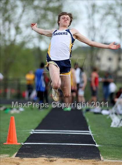 Thumbnail 3 in Woodgrove Wolverine Classic Invitational photogallery.