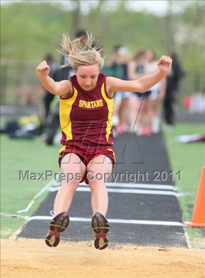 Thumbnail 2 in Woodgrove Wolverine Classic Invitational photogallery.