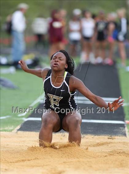 Thumbnail 2 in Woodgrove Wolverine Classic Invitational photogallery.