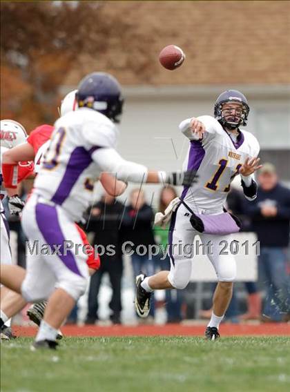 Thumbnail 2 in Staunton vs. Casey-Westfield  (IHSA Class 2A Quarterfinal) photogallery.