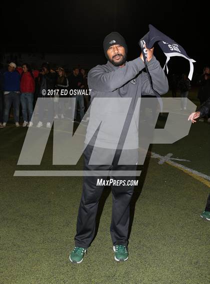 Thumbnail 1 in De La Salle vs. Berkeley (CIF NCS D1 Final) photogallery.