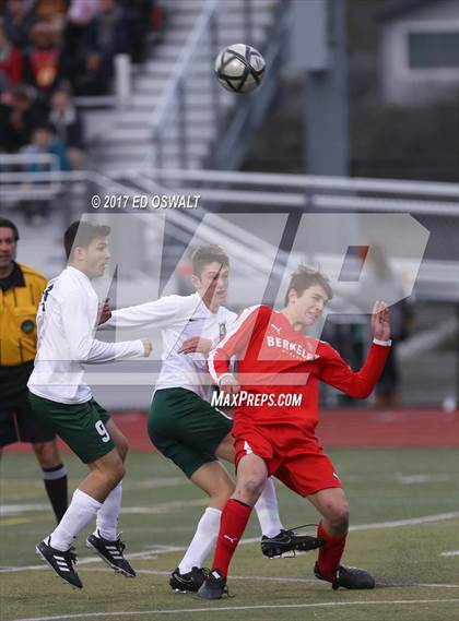 Thumbnail 3 in De La Salle vs. Berkeley (CIF NCS D1 Final) photogallery.