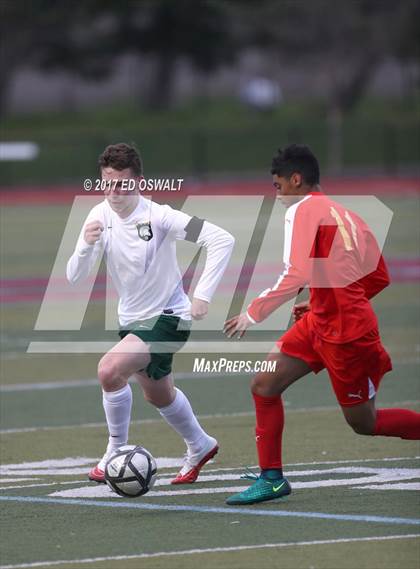 Thumbnail 1 in De La Salle vs. Berkeley (CIF NCS D1 Final) photogallery.