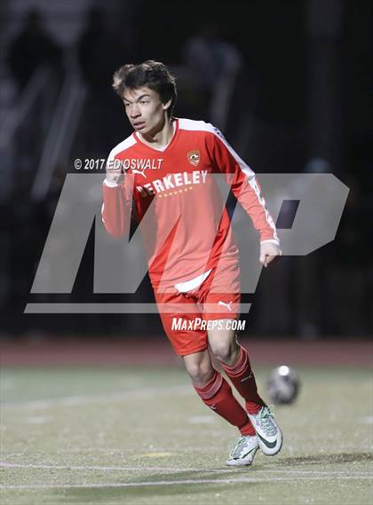 Thumbnail 3 in De La Salle vs. Berkeley (CIF NCS D1 Final) photogallery.