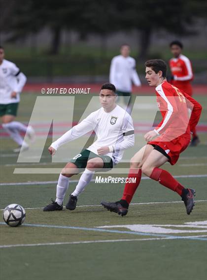 Thumbnail 2 in De La Salle vs. Berkeley (CIF NCS D1 Final) photogallery.