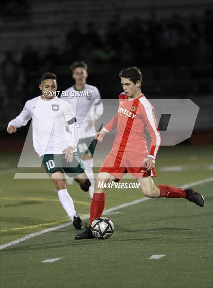 Thumbnail 1 in De La Salle vs. Berkeley (CIF NCS D1 Final) photogallery.