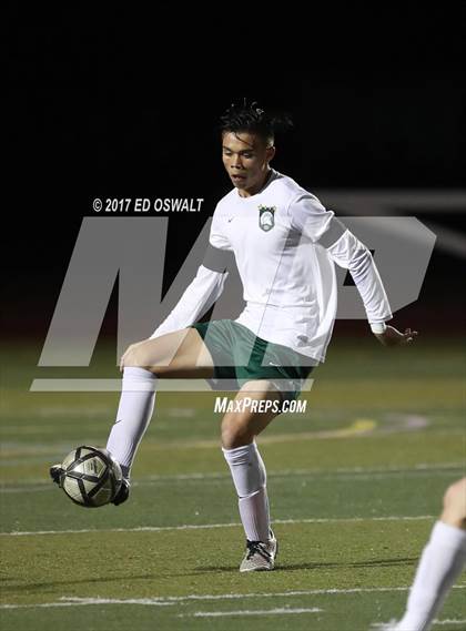 Thumbnail 2 in De La Salle vs. Berkeley (CIF NCS D1 Final) photogallery.
