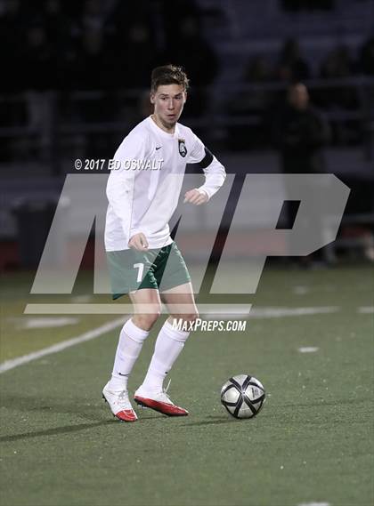 Thumbnail 1 in De La Salle vs. Berkeley (CIF NCS D1 Final) photogallery.