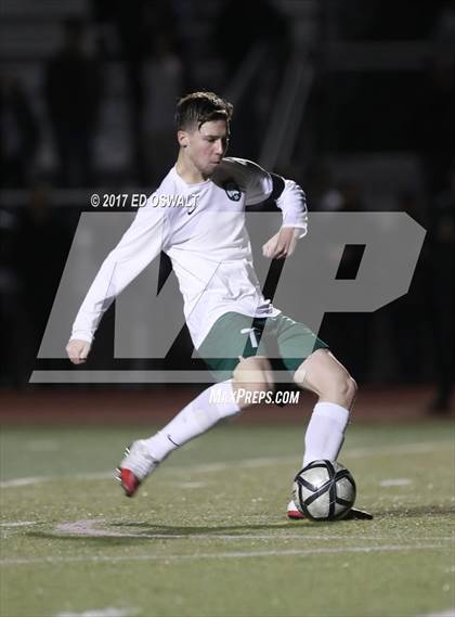 Thumbnail 1 in De La Salle vs. Berkeley (CIF NCS D1 Final) photogallery.