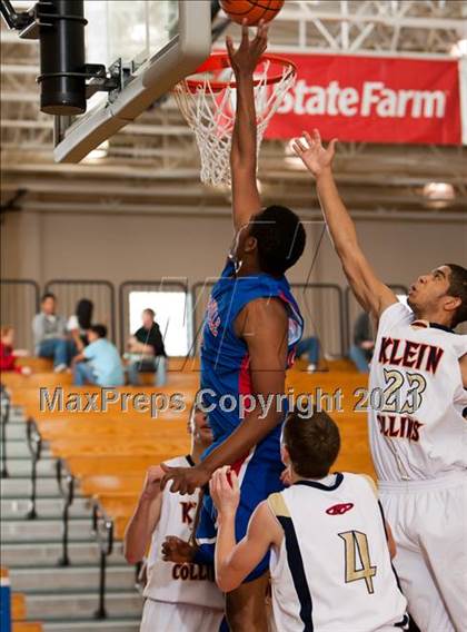 Thumbnail 1 in Klein Collins vs Duncanville (McDonald's Texas Invitational) photogallery.