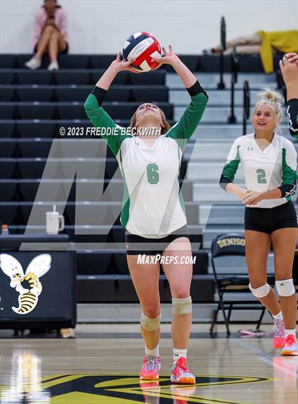 Thumbnail 1 in Pilot Point vs. Tioga (Denison Tournament) photogallery.
