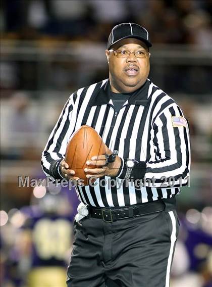 Thumbnail 1 in Henderson @ Alvarado (3A Division 1 Semifinals) photogallery.