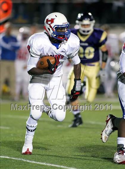 Thumbnail 2 in Henderson @ Alvarado (3A Division 1 Semifinals) photogallery.