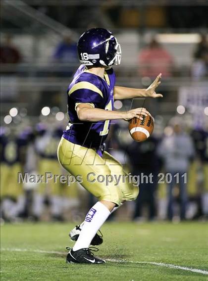 Thumbnail 2 in Henderson @ Alvarado (3A Division 1 Semifinals) photogallery.