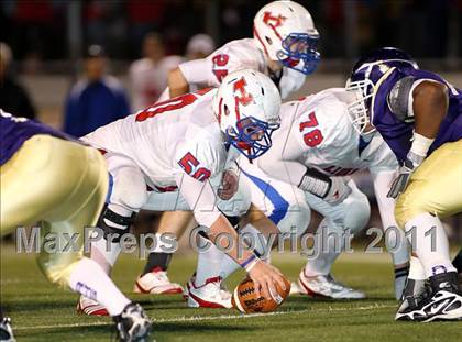 Thumbnail 3 in Henderson @ Alvarado (3A Division 1 Semifinals) photogallery.