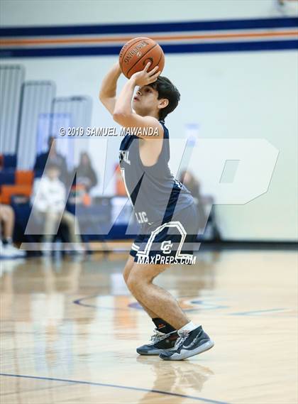 Thumbnail 2 in Chaminade vs. Central Catholic (Marianist Classic) photogallery.