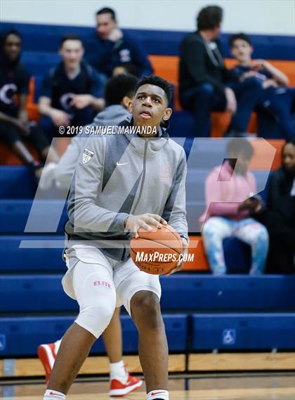 Thumbnail 2 in Chaminade vs. Central Catholic (Marianist Classic) photogallery.