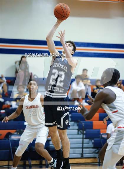 Thumbnail 1 in Chaminade vs. Central Catholic (Marianist Classic) photogallery.