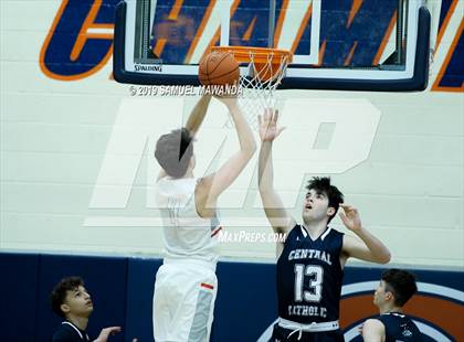 Thumbnail 1 in Chaminade vs. Central Catholic (Marianist Classic) photogallery.