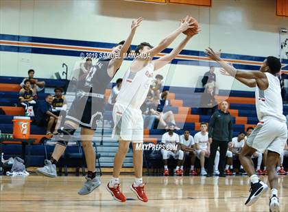 Thumbnail 3 in Chaminade vs. Central Catholic (Marianist Classic) photogallery.