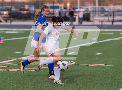 Thumbnail 2 in Gonzales vs La Vernia (UIL 4A Bi-District Playoffs) photogallery.
