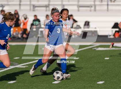 Thumbnail 3 in Gonzales vs La Vernia (UIL 4A Bi-District Playoffs) photogallery.