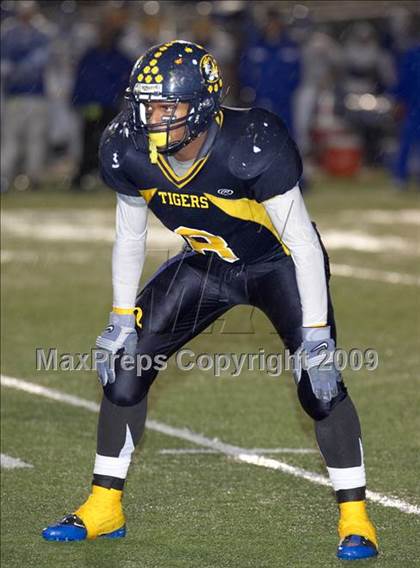 Thumbnail 2 in Inderkum vs. Del Campo (CIF SJS D3 Final) photogallery.