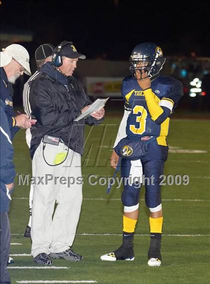 Thumbnail 2 in Inderkum vs. Del Campo (CIF SJS D3 Final) photogallery.