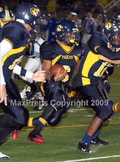 Thumbnail 2 in Inderkum vs. Del Campo (CIF SJS D3 Final) photogallery.