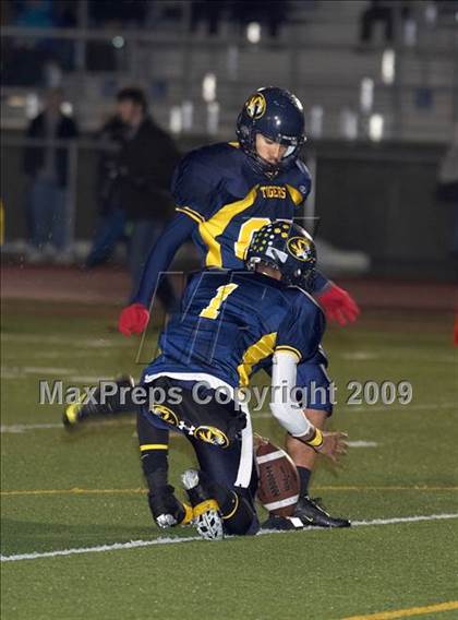 Thumbnail 1 in Inderkum vs. Del Campo (CIF SJS D3 Final) photogallery.
