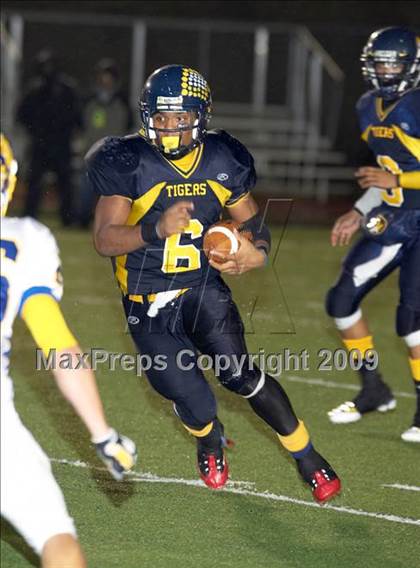Thumbnail 2 in Inderkum vs. Del Campo (CIF SJS D3 Final) photogallery.