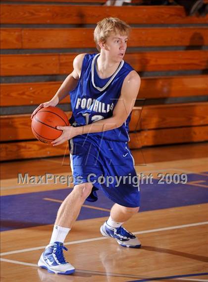 Thumbnail 3 in Catalina Foothills vs Tesoro (MaxPreps Holiday Classic) photogallery.