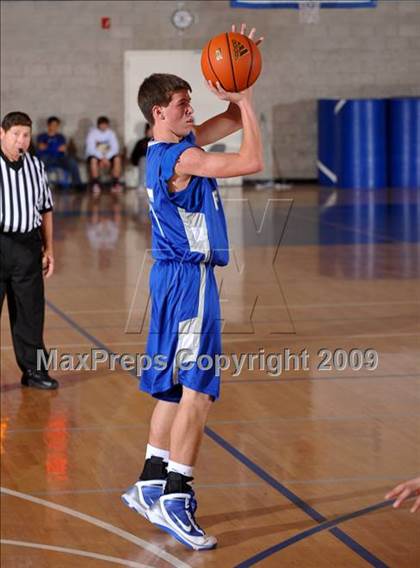 Thumbnail 2 in Catalina Foothills vs Tesoro (MaxPreps Holiday Classic) photogallery.