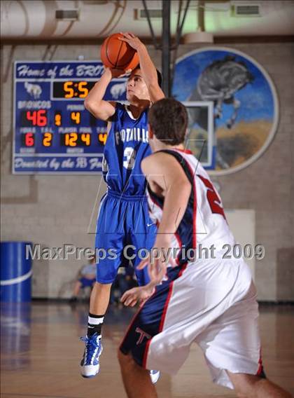 Thumbnail 3 in Catalina Foothills vs Tesoro (MaxPreps Holiday Classic) photogallery.