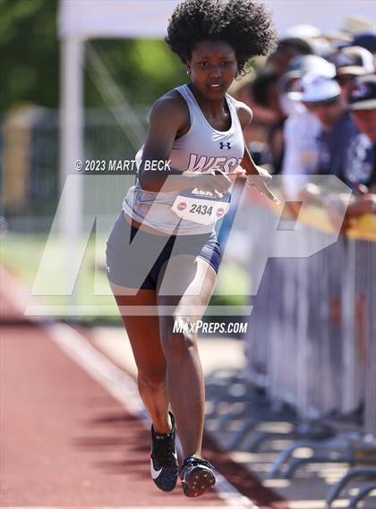 Thumbnail 3 in Class 5 Triple Jump (MSHSAA State Championship) photogallery.