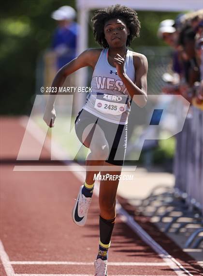 Thumbnail 2 in Class 5 Triple Jump (MSHSAA State Championship) photogallery.