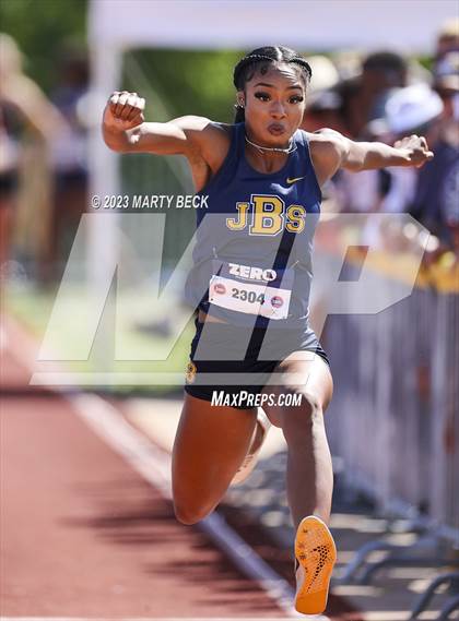 Thumbnail 3 in Class 5 Triple Jump (MSHSAA State Championship) photogallery.
