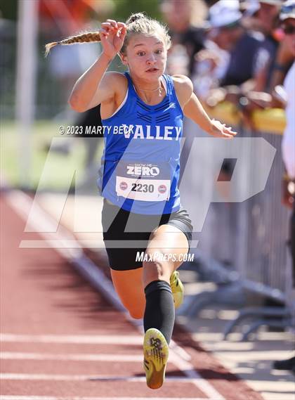 Thumbnail 3 in Class 5 Triple Jump (MSHSAA State Championship) photogallery.