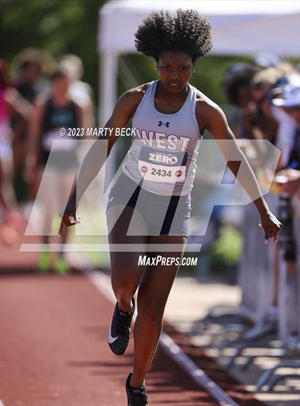 Thumbnail 3 in Class 5 Triple Jump (MSHSAA State Championship) photogallery.