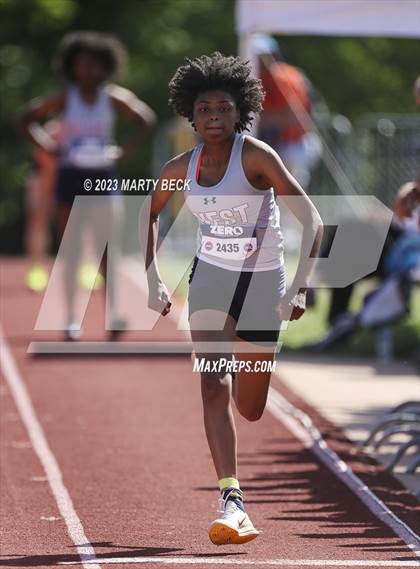 Thumbnail 3 in Class 5 Triple Jump (MSHSAA State Championship) photogallery.