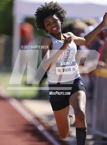 Thumbnail 3 in Class 5 Triple Jump (MSHSAA State Championship) photogallery.