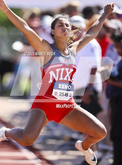 Thumbnail 3 in Class 5 Triple Jump (MSHSAA State Championship) photogallery.