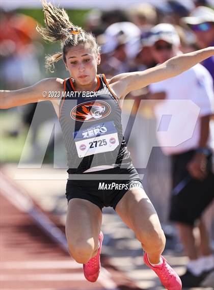 Thumbnail 1 in Class 5 Triple Jump (MSHSAA State Championship) photogallery.