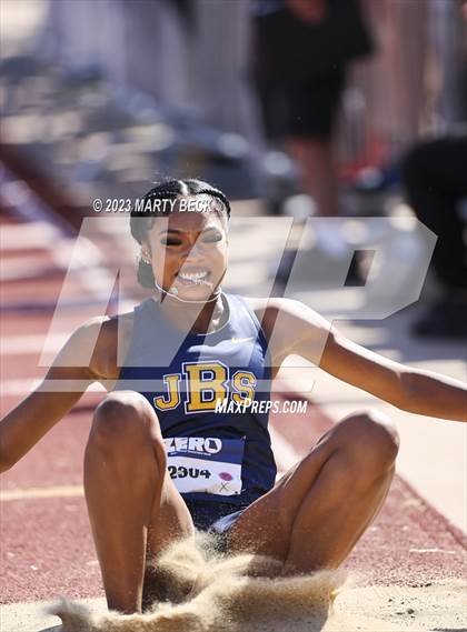 Thumbnail 2 in Class 5 Triple Jump (MSHSAA State Championship) photogallery.