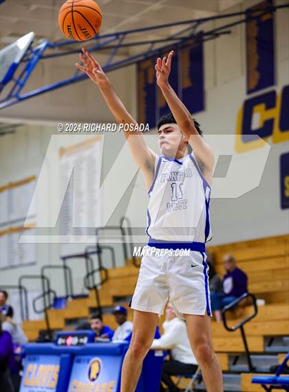 Thumbnail 1 in Ridgeview vs. Hanford West photogallery.